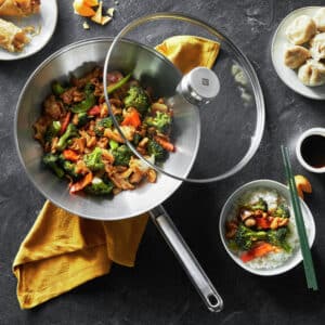 The 6 Best Non-Toxic Woks for Your Green Kitchen - LeafScore