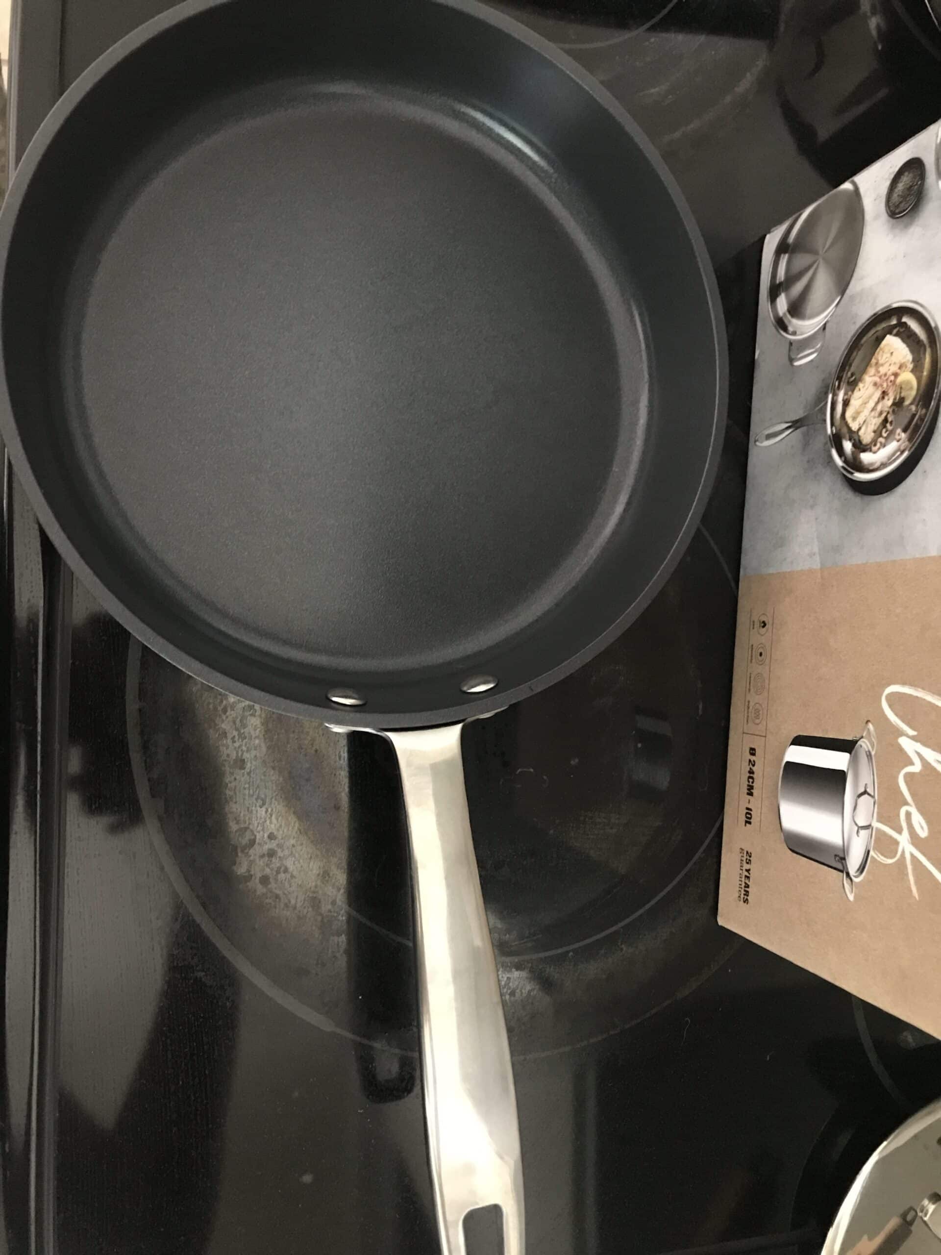 Pros and Cons of Stainless Steel Cookware - LeafScore